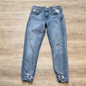 Agolde Distressed Ankle/ Crop Jeans Size 25
